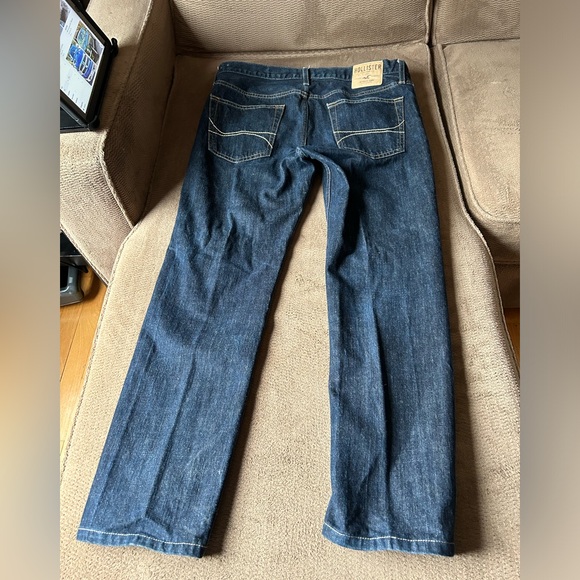 Men’s Hollister Jeans - Picture 2 of 4